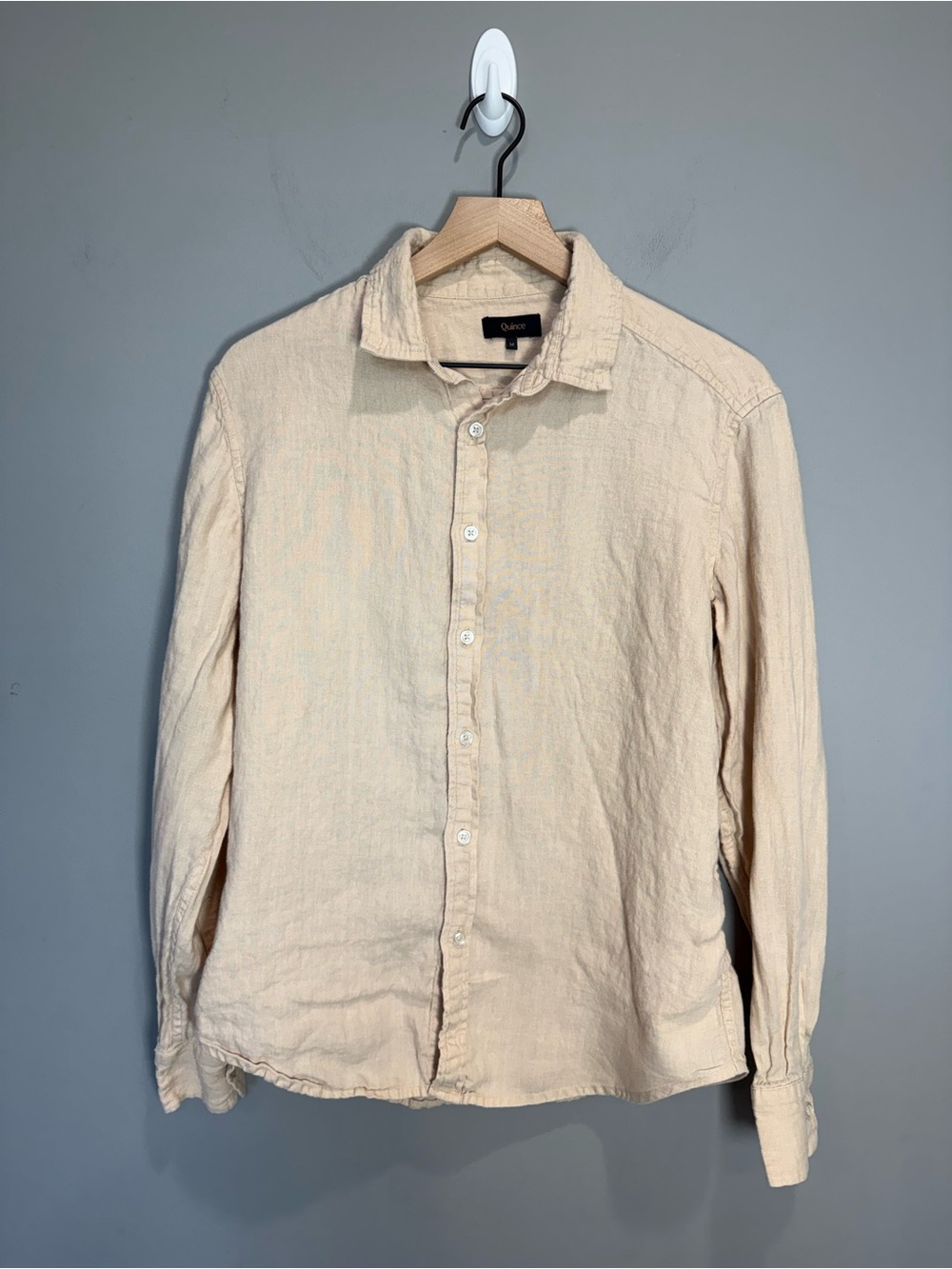 Quince 100% Linen Button Up Shirt Beige Oatmeal Quiet Luxury Minimalist Coastal